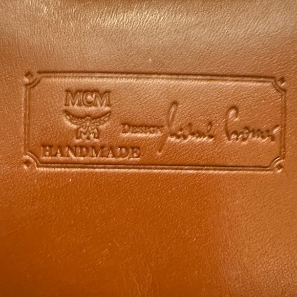 MCM Visetos Cognac Monogram Leather Clutch unisex Comes with original key! A+ - Picture 3 of 12